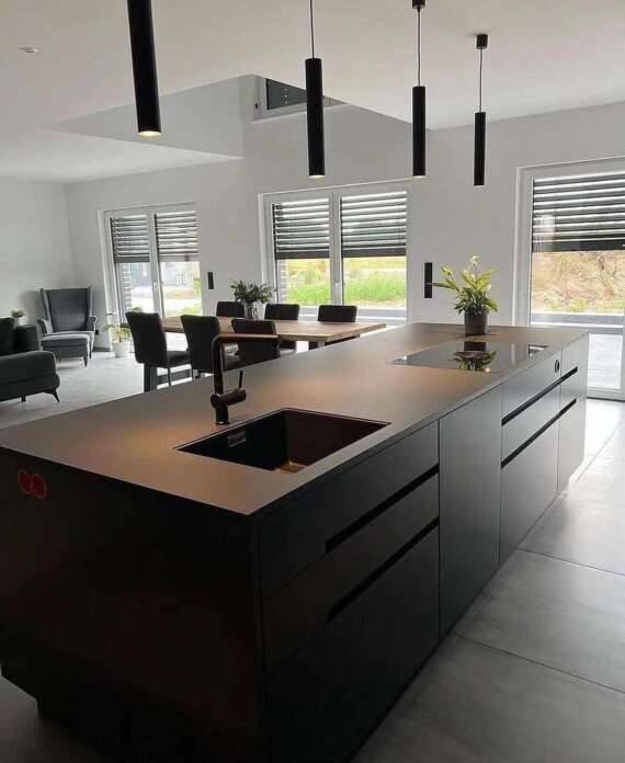 7ee054fe-1275-473f-bff6-b68581dc65d0 2